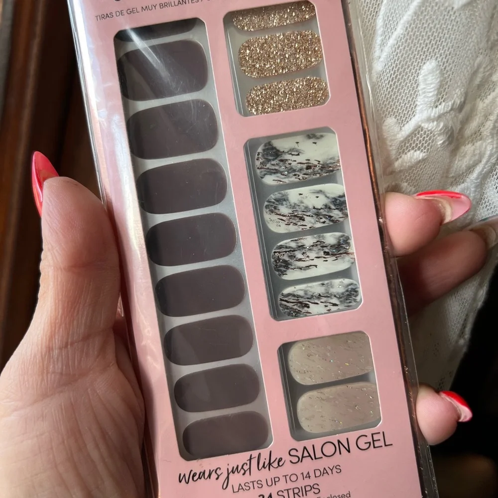 ❤️Dashing Diva Gloss gel palette❤️ - Picture 4 of 5